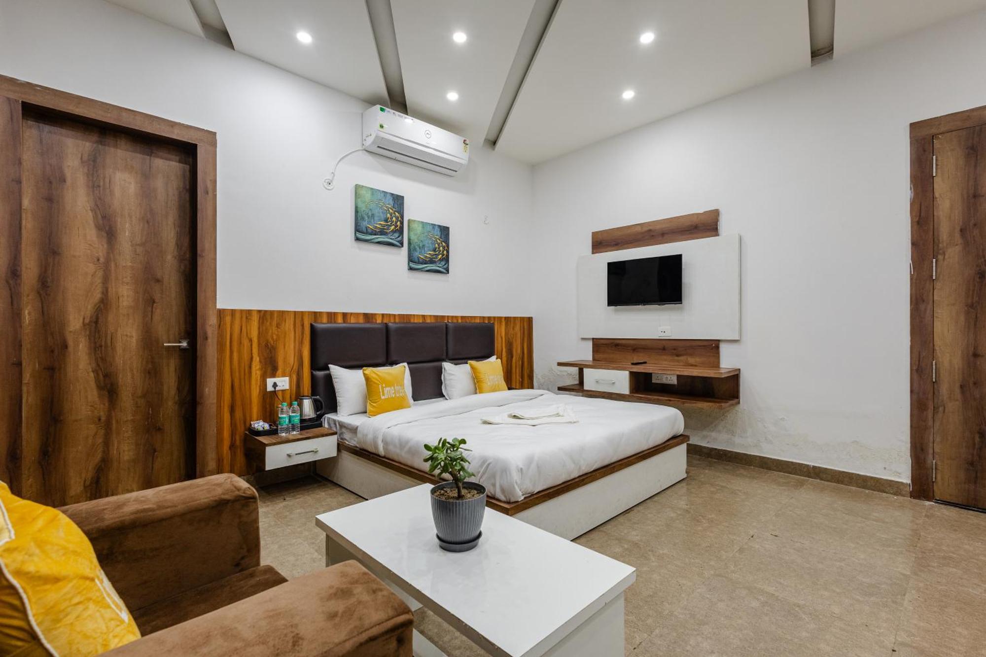Lime Tree Hotel And Banquet Vrindāvan 외부 사진