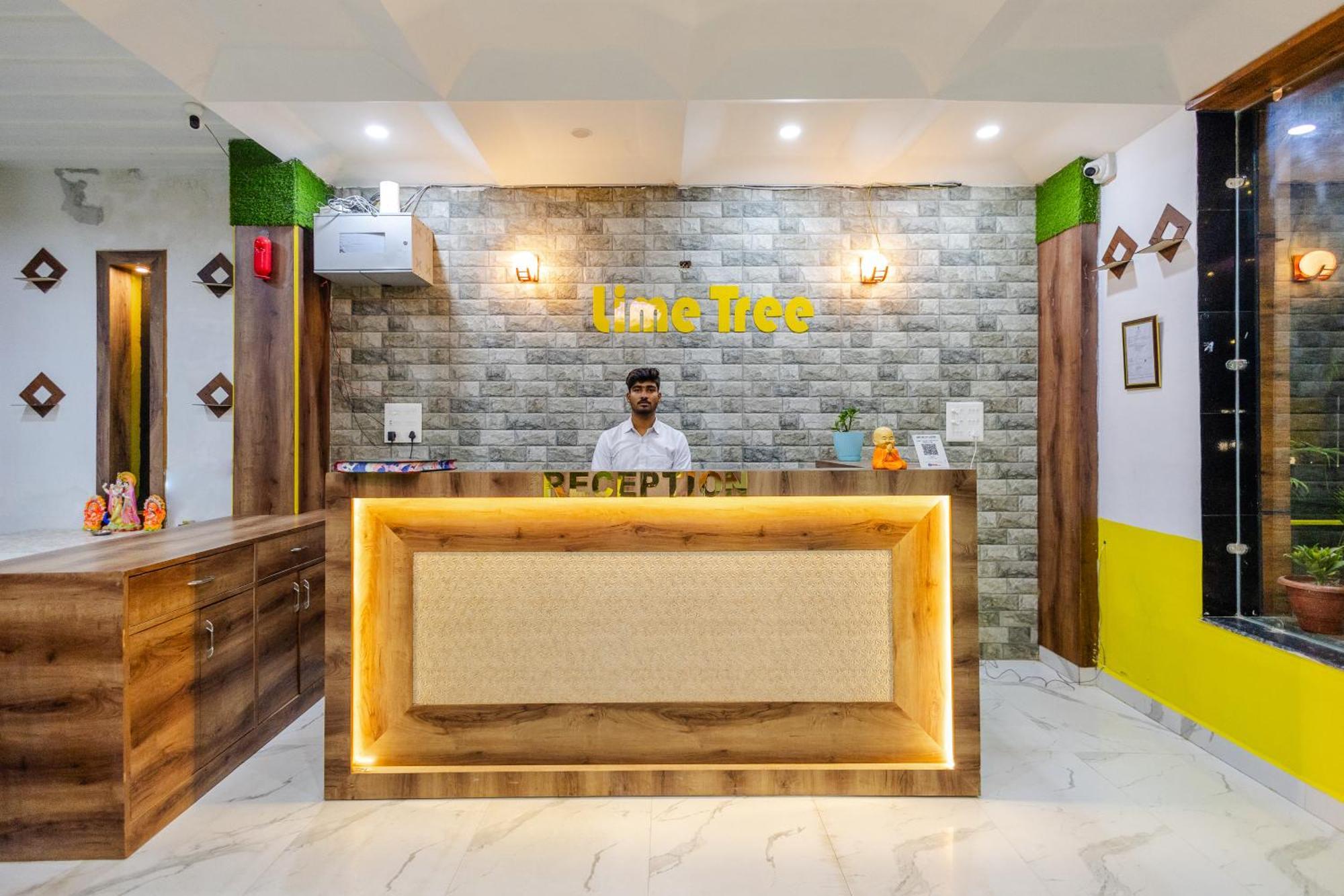 Lime Tree Hotel And Banquet Vrindāvan 외부 사진