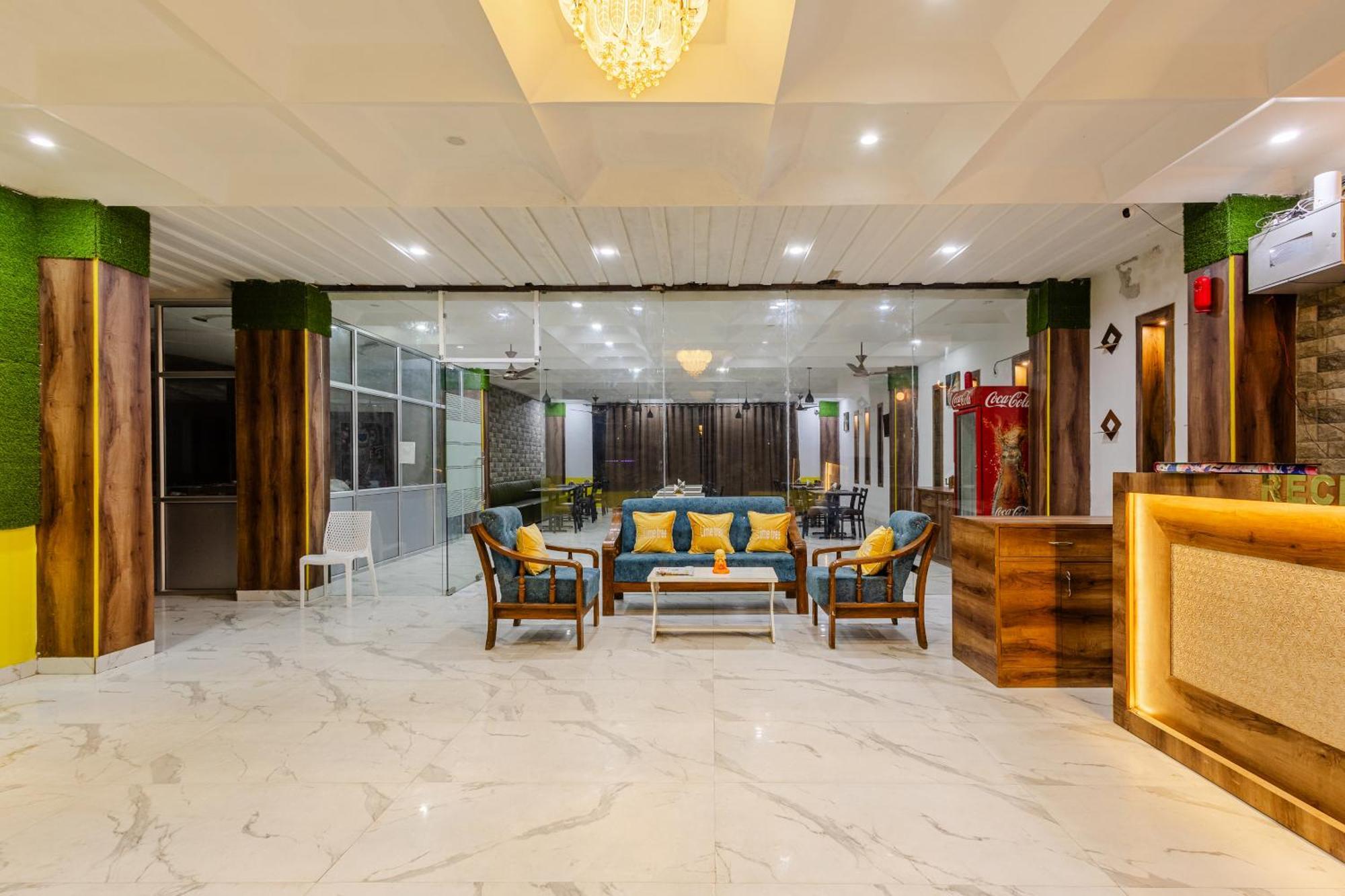 Lime Tree Hotel And Banquet Vrindāvan 외부 사진