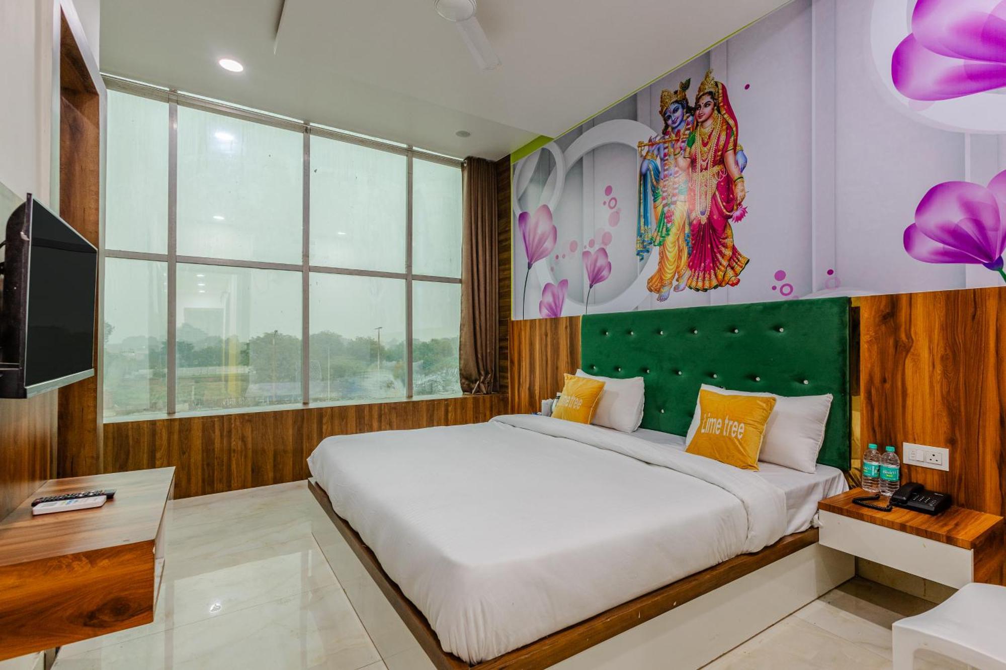 Lime Tree Hotel And Banquet Vrindāvan 외부 사진